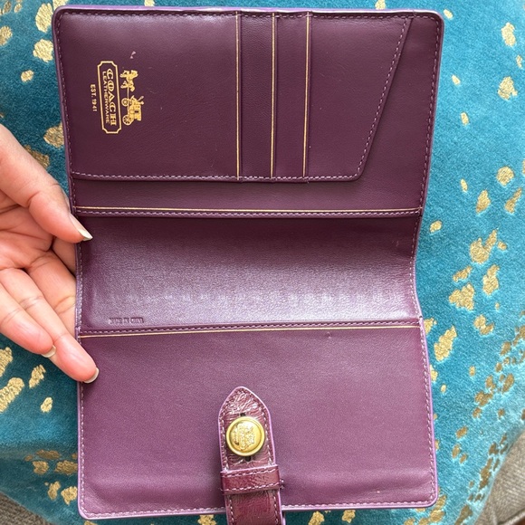 Coach Glossy Patent Agenda Cover in Wine - Picture 5 of 8